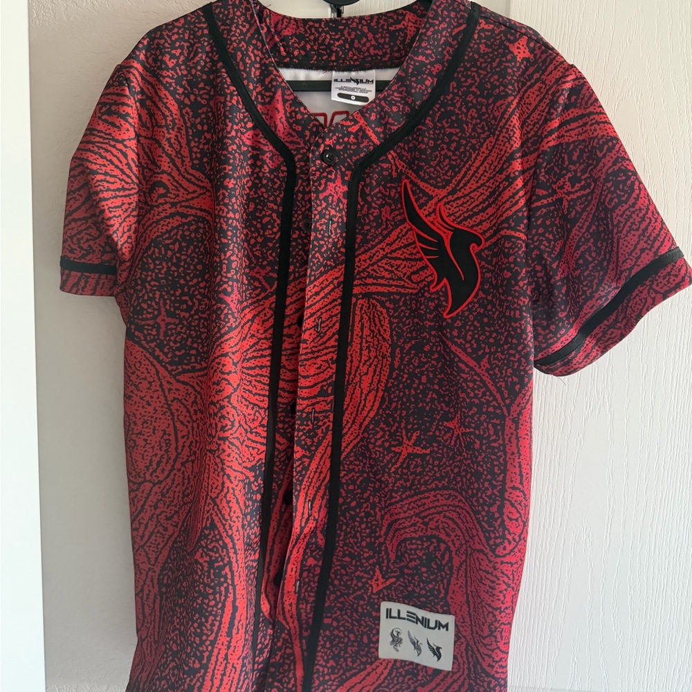ILLENIUM RED & BLACK JERSEY - Picture 2 of 4